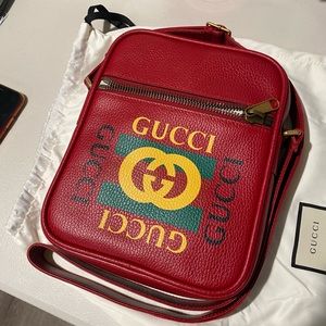 Gucci calfskin GG logo Cristi print messenger crossbody bag in hibiscus red